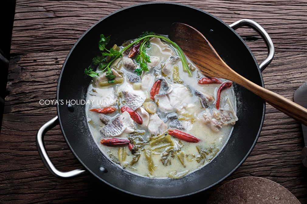[食譜] 改自川菜經典『酸菜魚』泡椒酸菜魚片湯 (此湯可用剝皮辣椒代替泡椒唷)
